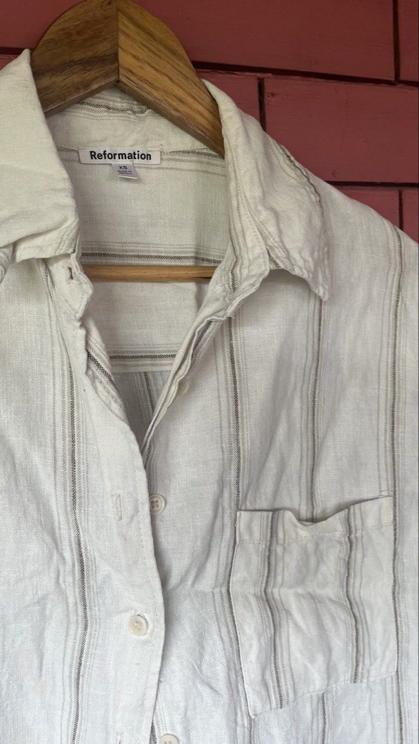 reformation linen longsleeves (Category: Longsleeves) located in Quezon City. Submitted by dressingroombylech (Listing ID 1468780695, Image 2). Description: xs fits til med.
