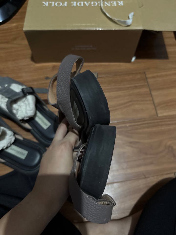 Renegade Folk Sandals BUNDLE (Category: Flats & Sandals) located in Silang. Submitted by peeveepreloved (Listing ID 1468884621, Image 3). Description: Bundle 5kphp only As is where is. ACTUAL PHOTOS. No when worn. 8/10 - good condition but with signs of usage Needs cleaning only. Lalamove only Size 9.