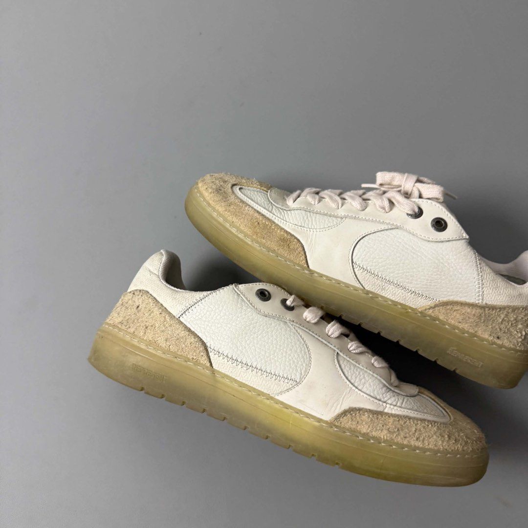 REPRESENT VIRTUS SNEAKERS (Category: Sneakers) located in Guagua. Submitted by sweetboyy (Listing ID 1468860773, Image 3). Description: REPRESENT VIRTUS SNEAKERS SIZE 11US/ 44EUR MENS.