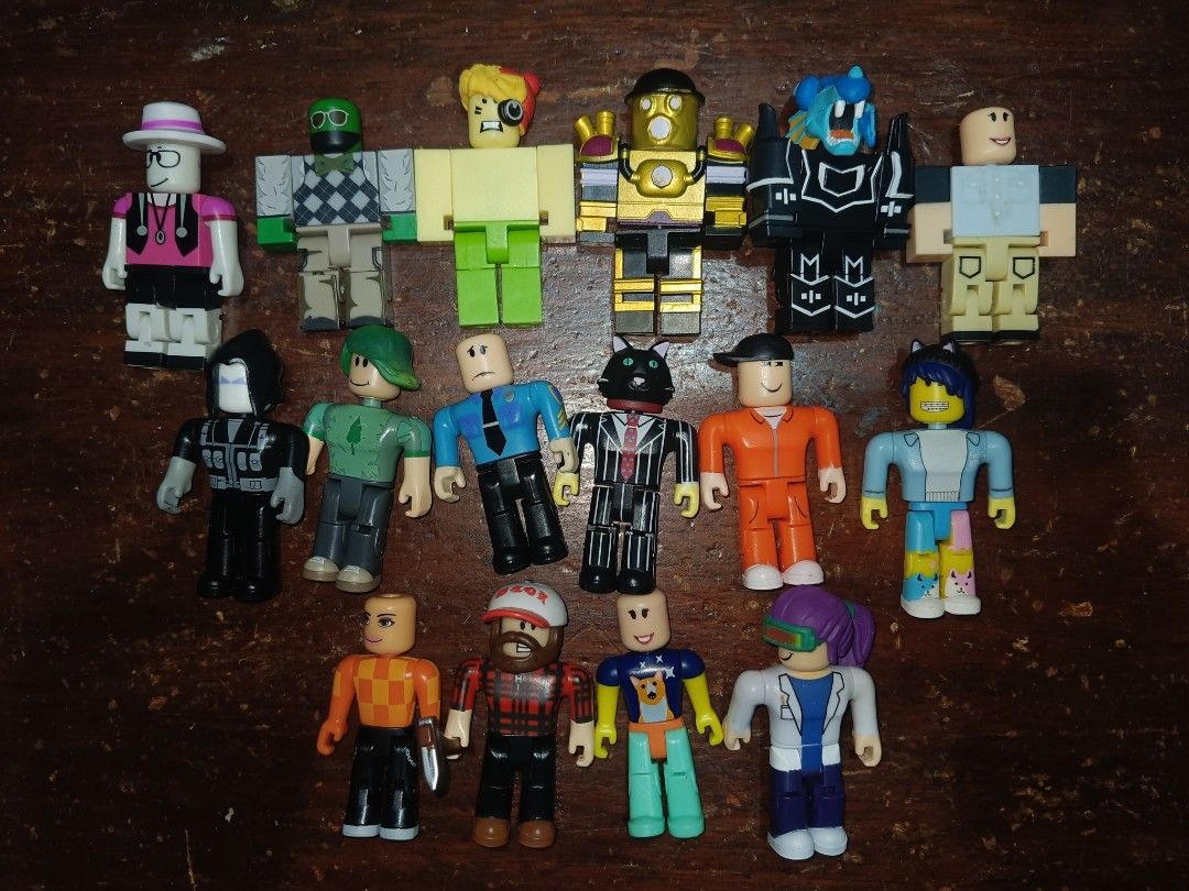 Roblox Authentic Figures (Category: Kids Toys) located in Dasmarinas. Submitted by bujitoys (Listing ID 1468732156, Image 2). Description: .
