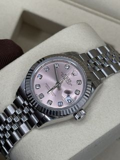 (Category: ) located in . Submitted by jvtimepieceslimited (Listing ID 1468886863, Image 1). Description: .
