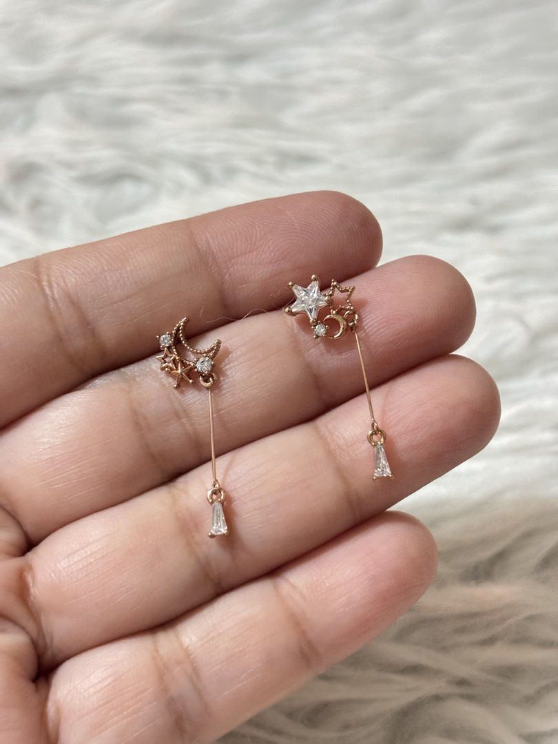 Rose gold-plated celestial drop earrings (Category: Earrings) located in Paranaque City. Submitted by dalle_closet (Listing ID 1468721948, Image 2). Description: with markings sa post slightly used.