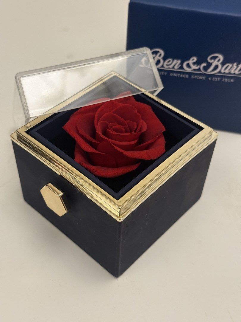 Rose Jewelry Box from Ben & Bart (Category: Flowers & Bouquets) located in Las Pinas. Submitted by rallyrush (Listing ID 1468817316, Image 2). Description: Rose Jewelry Box by Ben & Bart Box case opens, twist the knob to reveal jewelry Perfect for romantic gift surprises Rfs: we broke up lol.