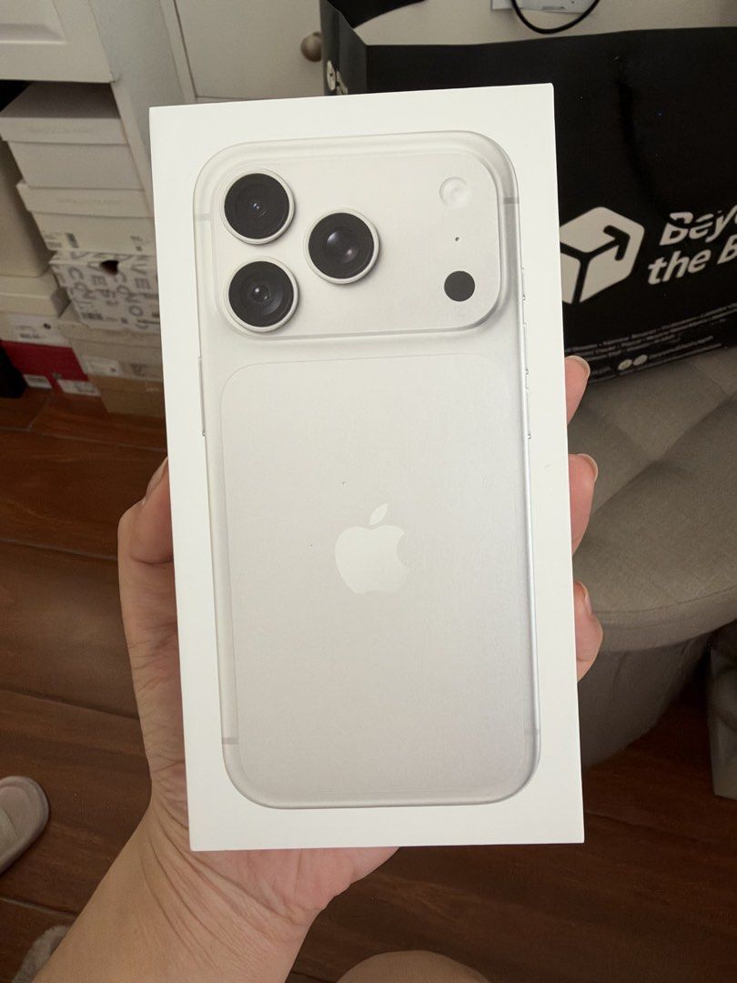 RUSH Apple iPhone 18 Pro 256GB Silver (Category: iPhone 18 Series) located in Antipolo. Submitted by donline98 (Listing ID 1468727824, Image 1). Description: - Model: Apple iPhone 18 Pro - Storage: 256GB - Color: Silver - Condition: Brand new, factory sealed, unopened - Authenticity: 100% genuine Apple Malaysia distributed set - In the box: iPhone 18 Pro and USB-C charge cable RFS: double order, i ordered already and my parents bought me the same