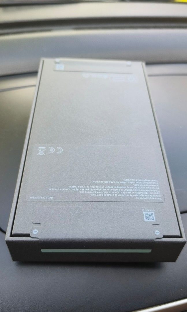 Rush Bnew Sealed Samsung S26 FE NTC Openline (Category: Samsung) located in Manila. Submitted by leahcim02 (Listing ID 1468793781, Image 2). Description: Sale or swap Sealed ikaw mag uunbox Complete package Meet up: Any Malls nearby LRT or MRT Stations / Antipolo.