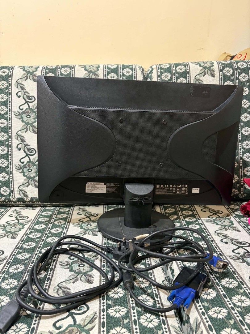 RUSH MONITOR (Category: Monitor Screens) located in Baguio. Submitted by loweasel (Listing ID 1468725162, Image 2). Description: FOR SALE: HP V212 A MONITOR 1920x1080 20.7 inches 60 hz 16:9 ratio IN WORKING CONDITION NO ISSUE CAN DO SHIPPING CAN DO DROPPING (MAHARLIKA) DELIVERY: MUST BE IN BAGUIO IF MEET UP: AROUND TOWN OF BAGUIO ONLY .