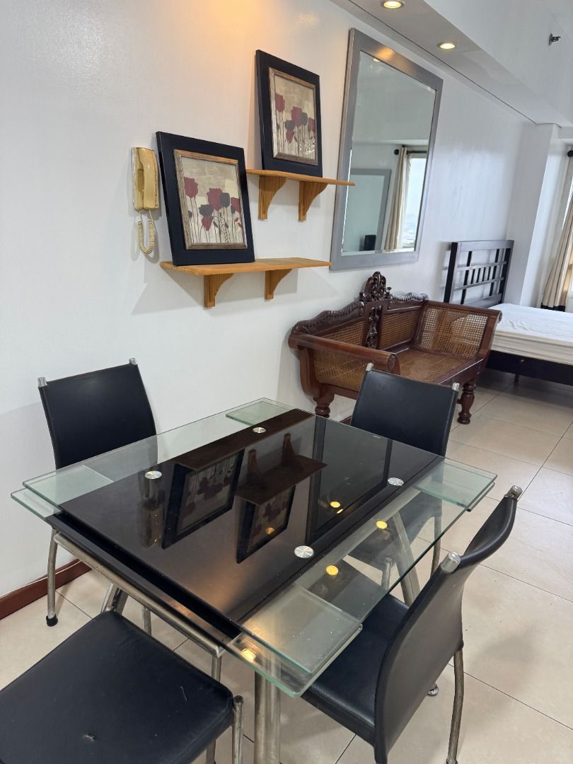 Sale - Columns Legaspi Village Studio (Category: Apartments & Condos) located in Makati City. Submitted by fpled (Listing ID 1468810986, Image 2). Description: - The Columns Legaspi Village is located at Arnaiz Avenue corner Amorsolo Street, Legaspi Village, Makati City. - It is right across Makati Cinema Square and Don Bosco Church - It is just five minutes walk to Greenbelt Mall and Glorietta Mall - Newly Painted - View is San Lorenzo Village M