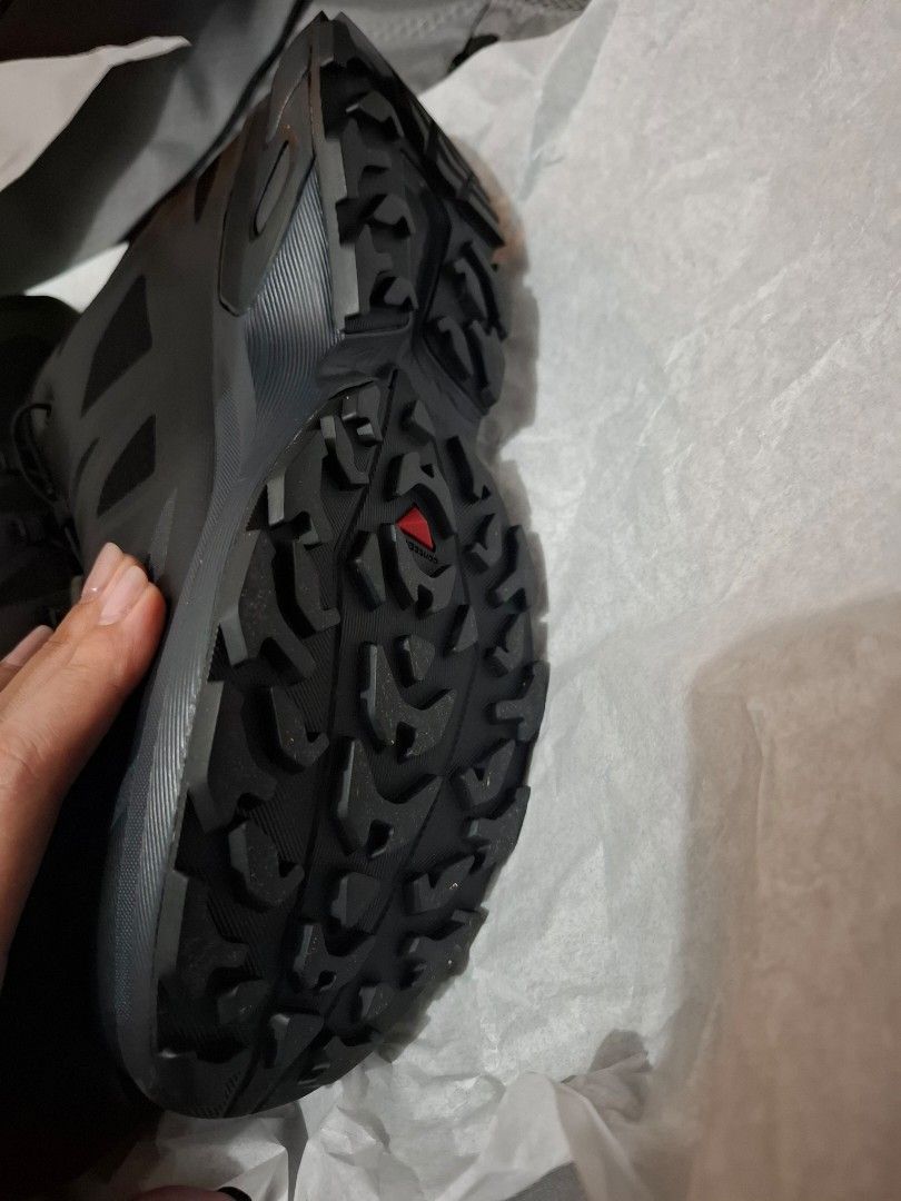Salomon XT-EVR black (Category: Sneakers) located in Taguig. Submitted by eridawn (Listing ID 1468821213, Image 3). Description: Bought in Japan No box US8 Firm Price.