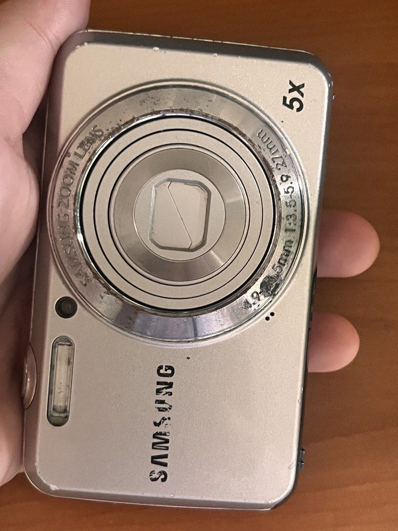 samsung es80 (Category: Cameras) located in Quezon City. Submitted by wancha23 (Listing ID 1468785209, Image 2). Description: ISSUE SHOWN ON THE PIC! (might be bcs of the old battery i used) selling as is!! camera unit only ₱499 LOC: QC PAYMENT FIRST NO REFUND .