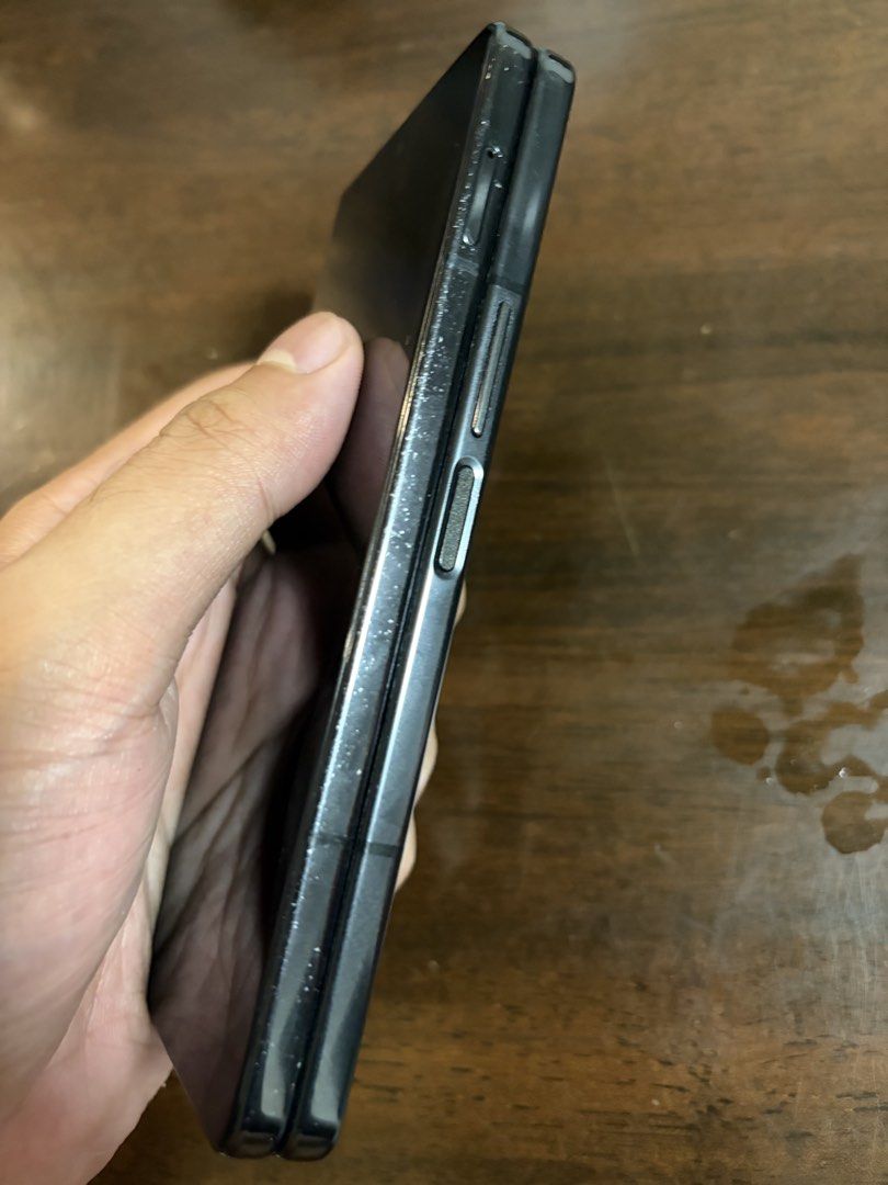 Samsung Fold 4 (Category: Samsung) located in Pasay City. Submitted by rdlf16 (Listing ID 1468926768, Image 3). Description: - Brand/Model: Samsung Galaxy Z Fold 4 - Color: Black - Storage Capacity: 256GB - Inclusions: Original box with matching IMEI and serial number - Key Features: Dual screens (foldable main display and cover display), powerful multitasking performance - Meetup Locations: SM City Santa Rosa, Pavillion Mall (Biñan), Robinsons G