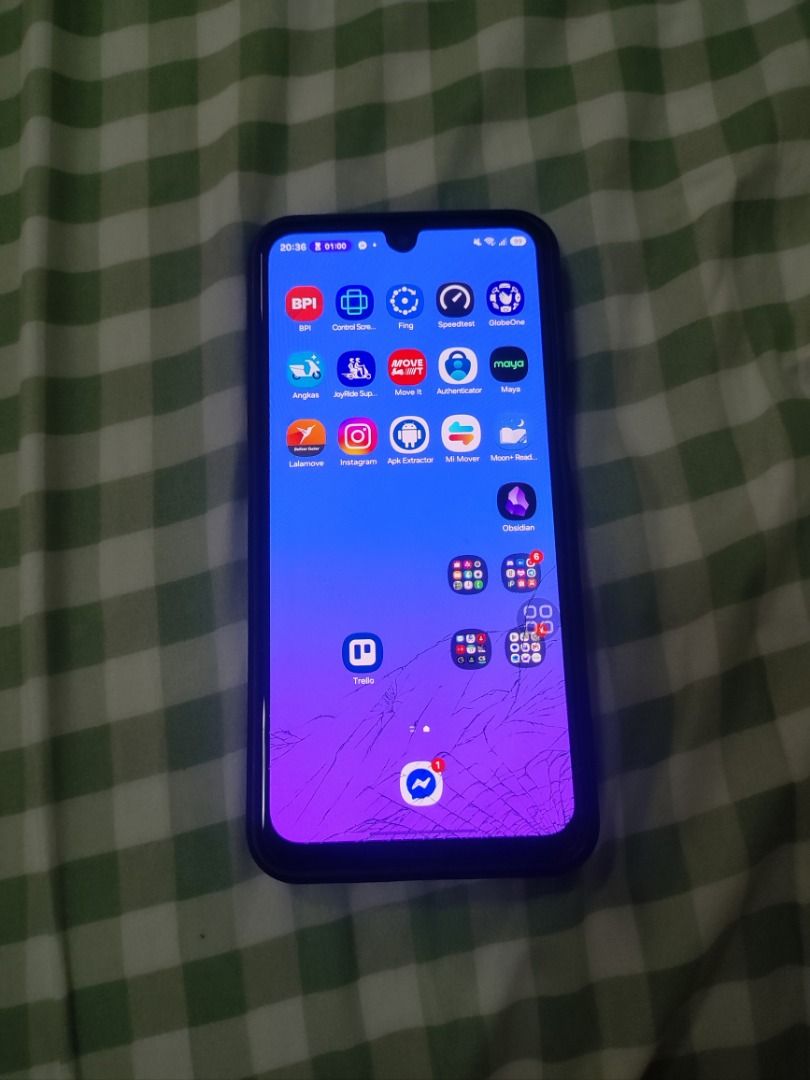 Samsung Galaxy A16 4G (Category: Samsung) located in Quezon City. Submitted by noeviator (Listing ID 1468761267, Image 2). Description: DISCLAIMER: The screen needs repairing. Full stop. You can either order a screen replacement kit online or have it repaired at a third-party service. This is why I'm selling it for an incredibly low price. The touch panel for the left side of the screen doesn't register inputs with the current display. Otherwise,