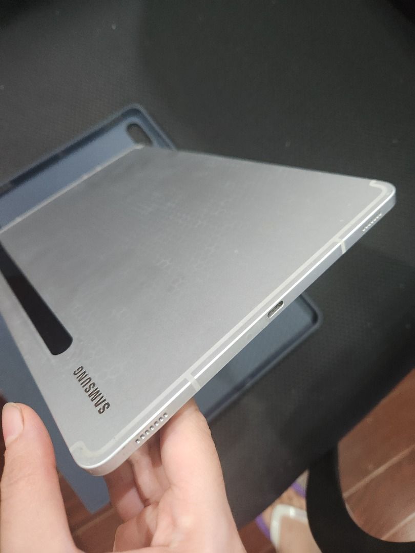 Samsung Galaxy Tab s8 WIFi 256GB (Category: Android) located in Quezon City. Submitted by baby.baby3 (Listing ID 1468749581, Image 3). Description: WiFi Only tab, no sim slot. Pen included. 2nd hand, used Unit and USB Bavin cord included. No Box. Last picture on this listing is the video of the product. In good condition. No issues. Never repaired Meetup: Grass Residences, SM North or Trinoma..