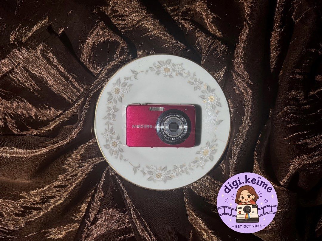 SAMSUNG ST30 (Category: Cameras) located in Manila. Submitted by digi.keime (Listing ID 1468928241, Image 1). Description: HOT PINK💓 Pocket sized cam! 📷 SAMSUNG ST30 💰₱4,299 ୨୧ ── QUICK SPECS ── ୨୧ ♡ 10.13 MP CCD ♡ Digital Image Stabilization ♡ 3× Optical Zoom Lens ♡ VGA 640x480 at 30 fps ୨୧ ── INCLUSIONS ── ୨୧ ♡ Camera unit ♡ Battery ♡ Charger ♡ Memory card ୨୧ ── CONDITION ── ୨୧ ♡ Mild burn ♡ Fully working ୨୧ —MEETUP and RESERVATION —୨୧ 📍 Ma