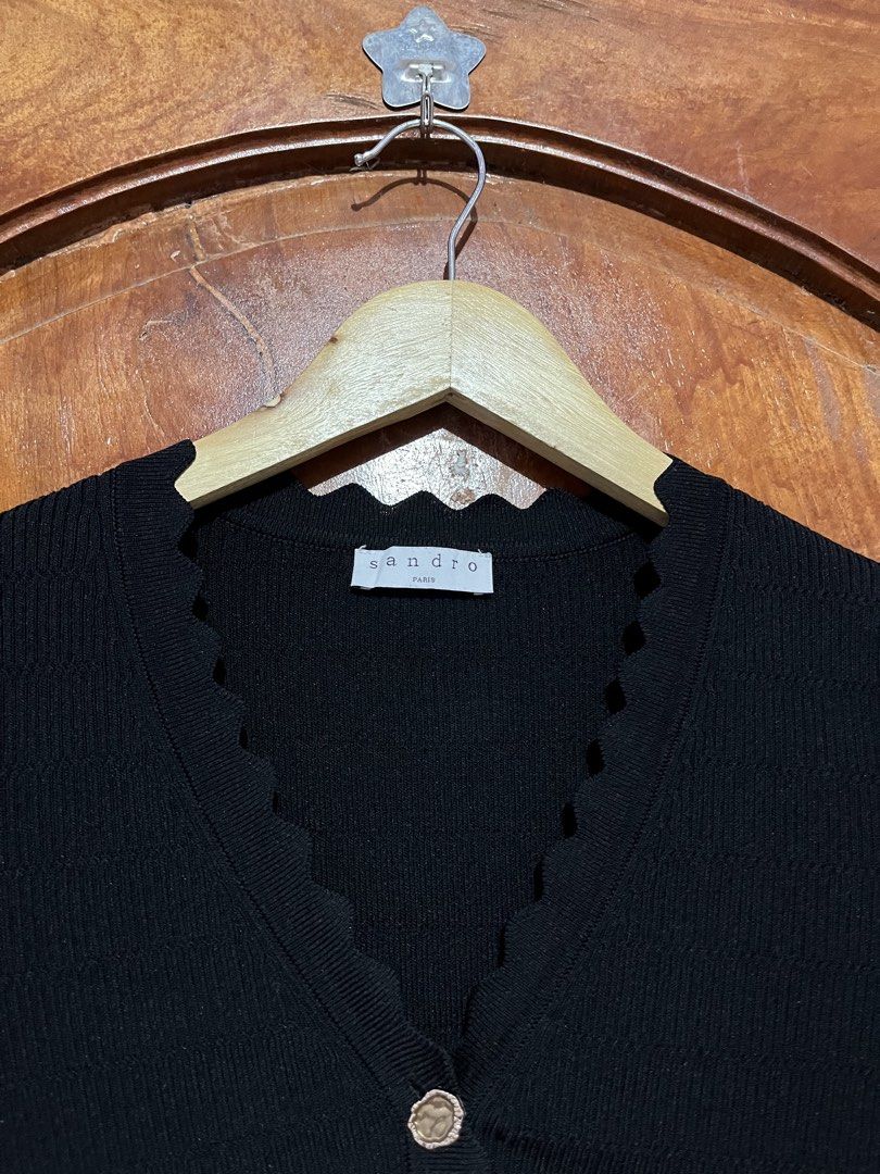Sandro Paris tops for womens (Category: Others Tops) located in Tumauini. Submitted by jomerthrift (Listing ID 1468892831, Image 2). Description: Dimes: 14.5x28.5 Color rate: 10/10 No issue.