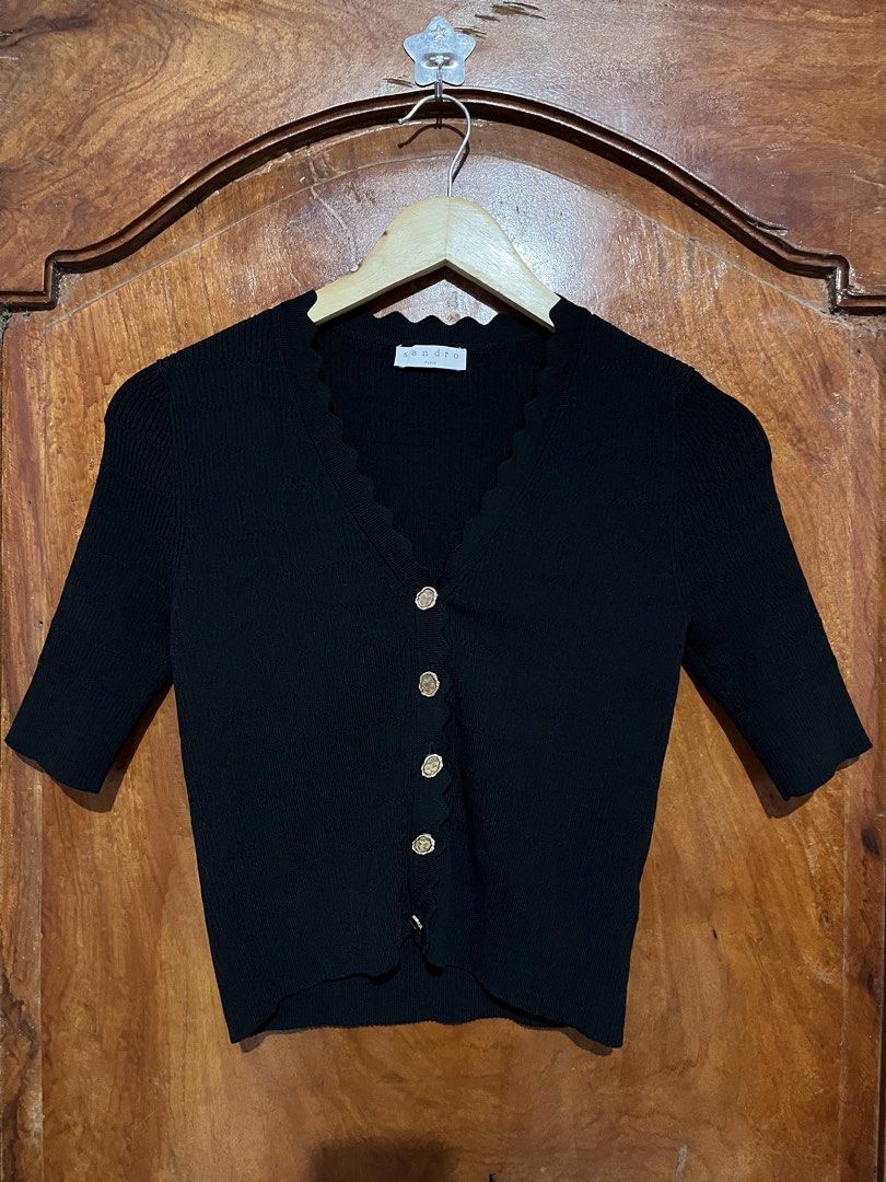 Sandro Paris tops for womens (Category: Others Tops) located in Tumauini. Submitted by jomerthrift (Listing ID 1468892831, Image 1). Description: Dimes: 14.5x28.5 Color rate: 10/10 No issue.