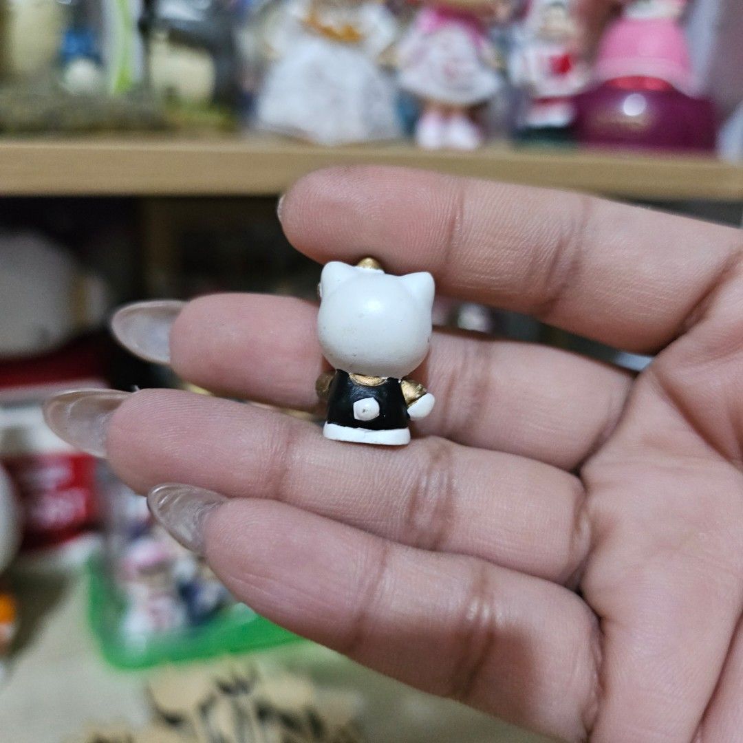 Sanrio Hello Kitty Mini Figure (Category: Figurines & Statues) located in Manila. Submitted by lovelylovesjapan (Listing ID 1468765253, Image 2). Description: 🌸The item is on-hand and authentic from Japan 🌸Mode of Payment (MOP): GCASH/Bank Transfer 🌸Mode of Delivery (MOD): J&T or Lalamove (Shipping every Saturdays and Sundays) Notes: 🩷Breakable items are packed with care and caution. Seller will not be held liable for any damages incurred by 