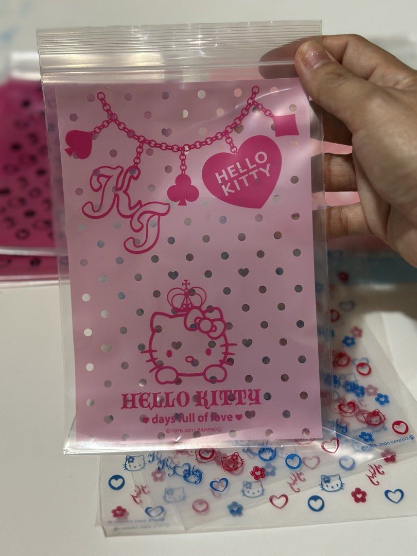 Sanrio Hello Kitty Ziplock Assorted Design and Sizes - 30 pcs (Category: Character Goods) located in Davao. Submitted by favoritepreloved (Listing ID 1468803497, Image 3). Description: 💜 Fix price .