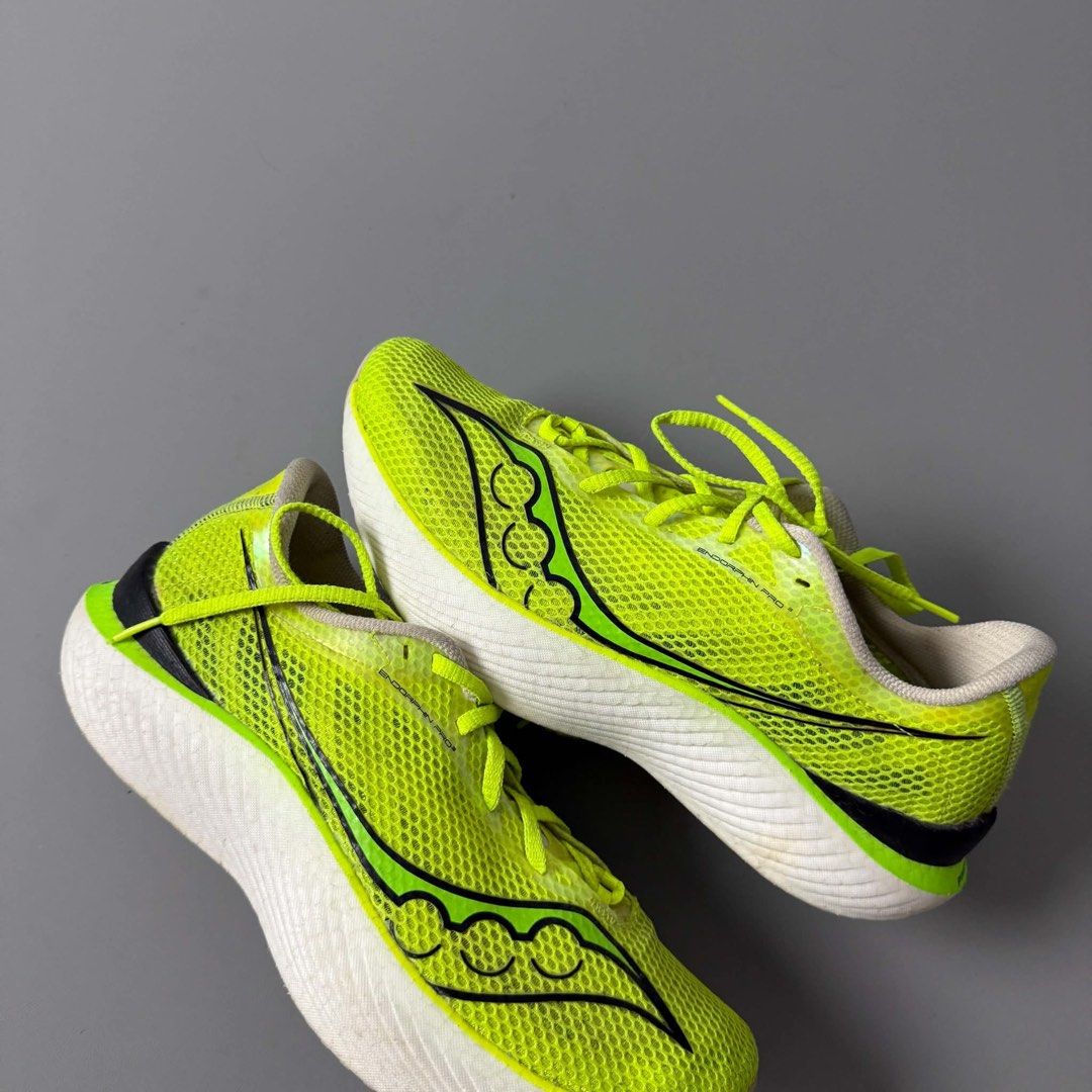 SAUCONY ENDORPHIN PRO 3 (Category: Sneakers) located in Guagua. Submitted by sweetboyy (Listing ID 1468865775, Image 2). Description: SAUCONY ENDORPHIN PRO 3 SIZE 11.5US / 46EUR/29.5CM MENS.