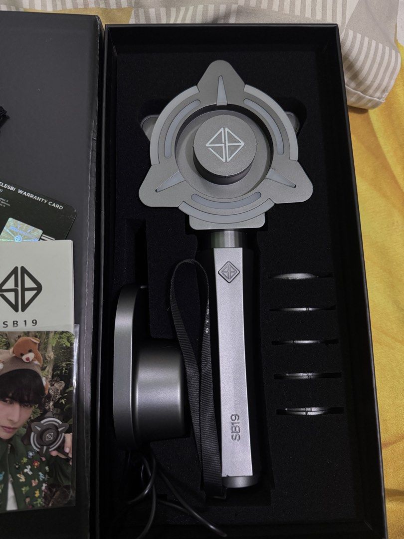 SB19 Elesbi Official Lightstick Version 4 Dusk Version (Category: Other Merchandise) located in Meycauayan. Submitted by jamclos.et (Listing ID 1468834602, Image 2). Description: Elesbi v4 dusk Good as new Complete inclusions.