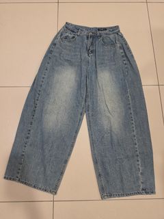 (Category: ) located in . Submitted by vintageaddict.co (Listing ID 1468807103, Image 1). Description: .