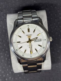 (Category: ) located in . Submitted by primetime_watches (Listing ID 1468786611, Image 1). Description: .