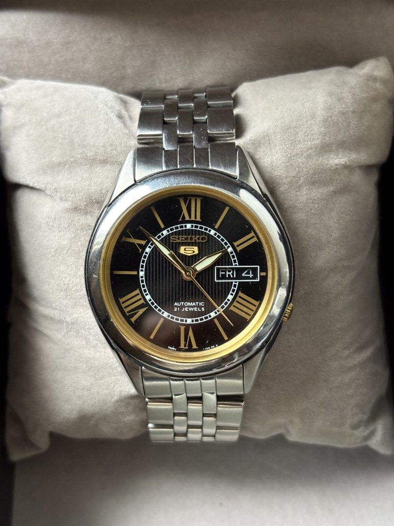 Seiko 5 Classic black roman (Category: Men's Watches) located in Dumaguete. Submitted by aszkicker02 (Listing ID 1468796712, Image 1). Description: FOR SALE TIMELESS PIECE❗️ Seiko 5 Classic black roman 7s26 caliber | automatic watch 37mm case size Preloved original 🏷️3.8k only #LuMaraCollections #watches #WatchNow #creatorsearchinsights #seikomovement.