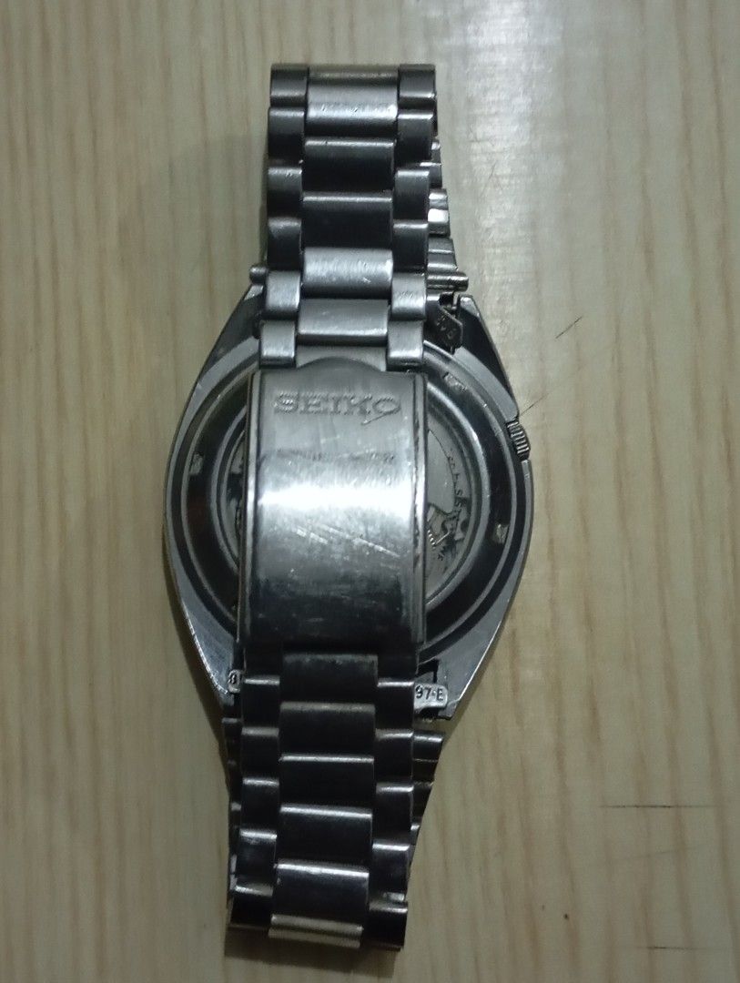Seiko automatic (Category: Men's Watches) located in Las Pinas. Submitted by quick_deals_great_finds2 (Listing ID 1468846269, Image 3). Description: Original good working condition 35mm fits wrist 7 inches.