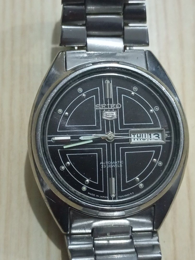 Seiko automatic (Category: Men's Watches) located in Las Pinas. Submitted by quick_deals_great_finds2 (Listing ID 1468846269, Image 1). Description: Original good working condition 35mm fits wrist 7 inches.