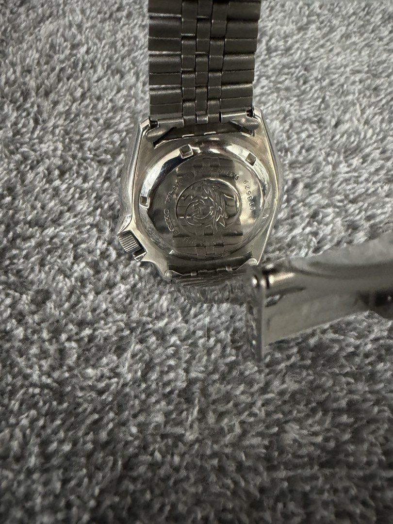 Seiko Automatic Pepsi Diver Watch SKX009 (Category: Men's Watches) located in Pasig City. Submitted by carlo_abancio (Listing ID 1468789609, Image 3). Description: FOR SALE: Seiko SKX009K Pepsi Diver’s Watch 🔵🔴⌚ 💰 Selling Price: ₱9,000 Letting go of my Seiko SKX009K Pepsi Diver’s Watch — a classic Seiko diver with the iconic Pepsi bezel, perfect for everyday wear or watch enthusiasts. Watch details: * ⌚ Model: Seiko SKX009K Pepsi Diver * ⚙️ Mo