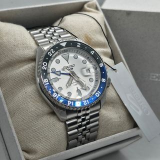 (Category: ) located in . Submitted by morentimepiece (Listing ID 1468883582, Image 1). Description: .