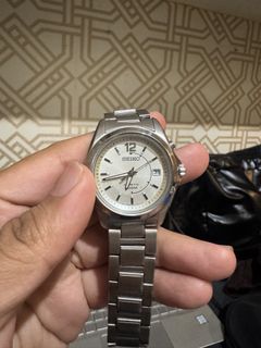 (Category: ) located in . Submitted by lukmaan (Listing ID 1468845333, Image 1). Description: .