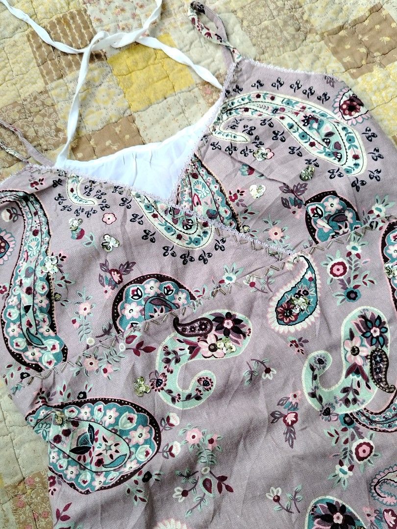 Sequin beaded Paisley halter top (Category: Activewear) located in Manila. Submitted by wildfairylyn (Listing ID 1468841292, Image 2). Description: As new po nego for sure buyer.