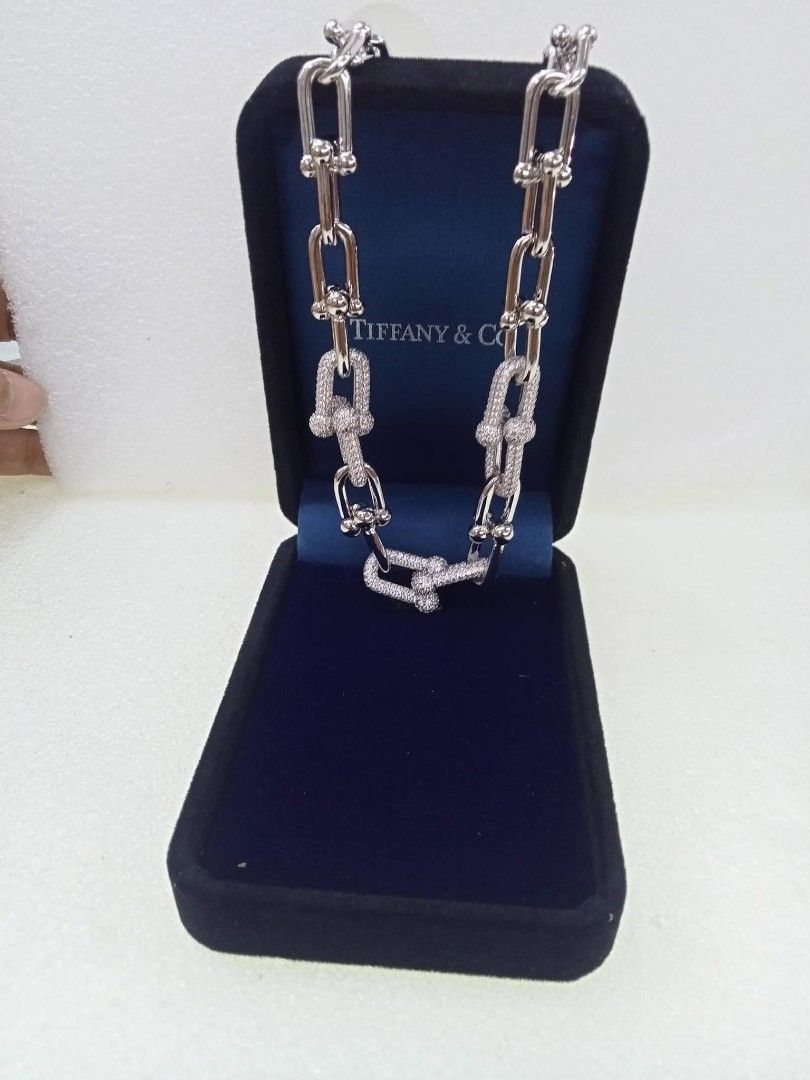 Set Tiffany & co. (Category: Luxury Accessories) located in Manila. Submitted by victoryowl (Listing ID 1468785761, Image 2). Description: set necklace and bracelet.