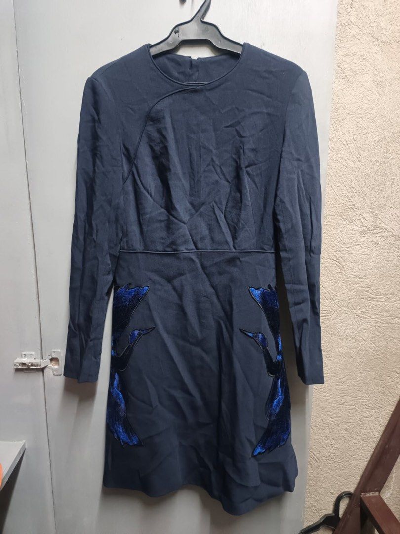 SHANGHAI TANG (Category: Dresses) located in Dasmarinas. Submitted by jessputrages (Listing ID 1468726803, Image 1). Description: For sale Shanghai Tang Excellent condition No issue 1300 plus shipping fee Pm for more details.