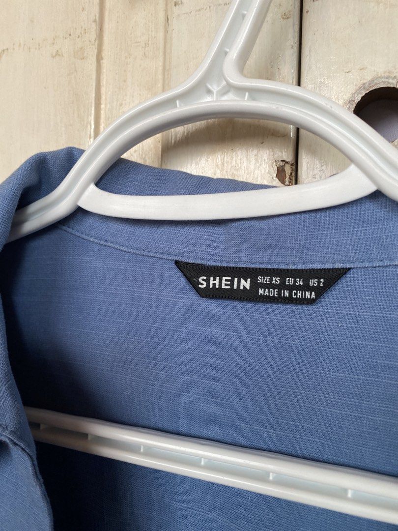 SHEIN Blue Crop Top Size XS (Category: Sleeveless) located in Cainta. Submitted by narraveranda (Listing ID 1468768392, Image 2). Description: .