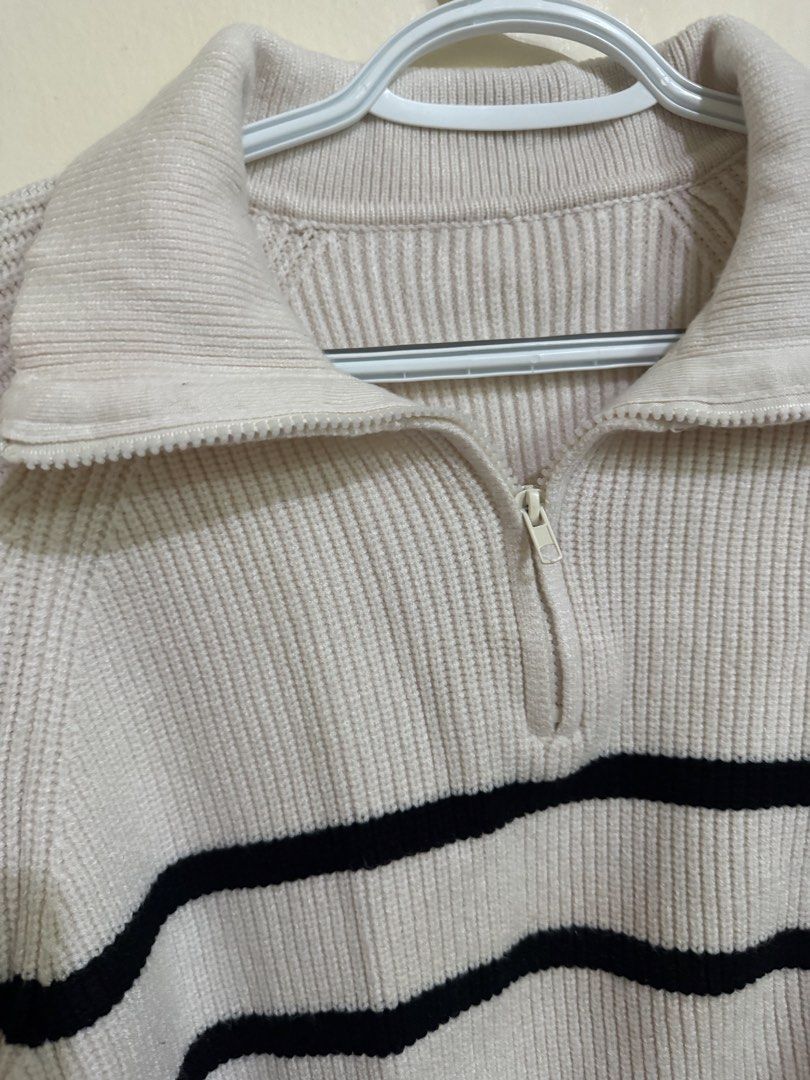 Shein Dazy Stripes Quarter Zip Sweater (Category: Coats, Jackets and Outerwear) located in Quezon City. Submitted by brandsetcph (Listing ID 1468767019, Image 3). Description: Only used once Like new Bought from Shein - Dazy Brand Size on tag: Medium (20x22in) Thick Knit Sweater Zipper can be up to turtle neck style.