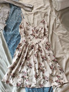 (Category: ) located in . Submitted by bonsbotique (Listing ID 1468775654, Image 1). Description: .