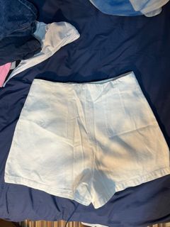 (Category: ) located in . Submitted by yssacee (Listing ID 1468921111, Image 1). Description: .