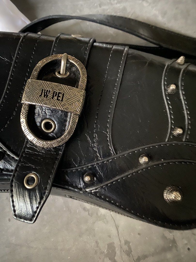 Shoulder bag JW PEI black (Category: Shoulder Bags) located in Quezon City. Submitted by magmon (Listing ID 1468837860, Image 2). Description: JW PEI joy shoulder bag Authentic With dust bag and box Barely used 2 style strap (shoulder or crossbody).