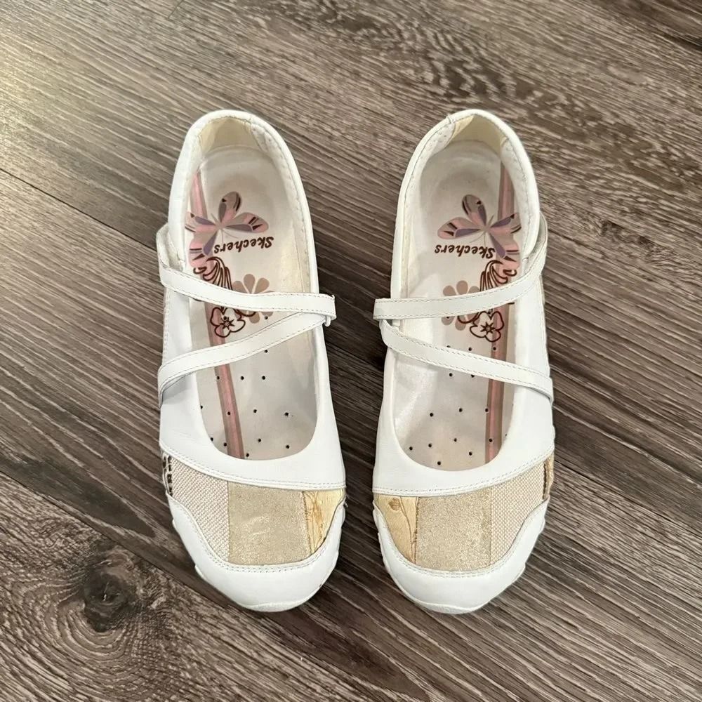 Skechers Maryjane 7.5 (Category: Sneakers) located in Lucena. Submitted by shoplingmood (Listing ID 1468809890, Image 2). Description: Slightly used please check pic.
