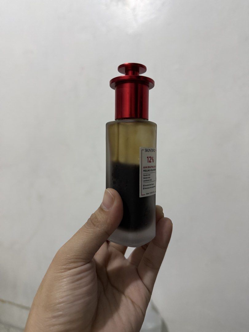 SKINTIFIC 12% AHA BHA PHA LHA PEELING SOLUTION (Category: Face Care) located in San Mateo. Submitted by joysterr (Listing ID 1468887481, Image 2). Description: lagpas kalahati pa yung dami. di ko na nagagamit nakatambak na lang. 2027 expiration.