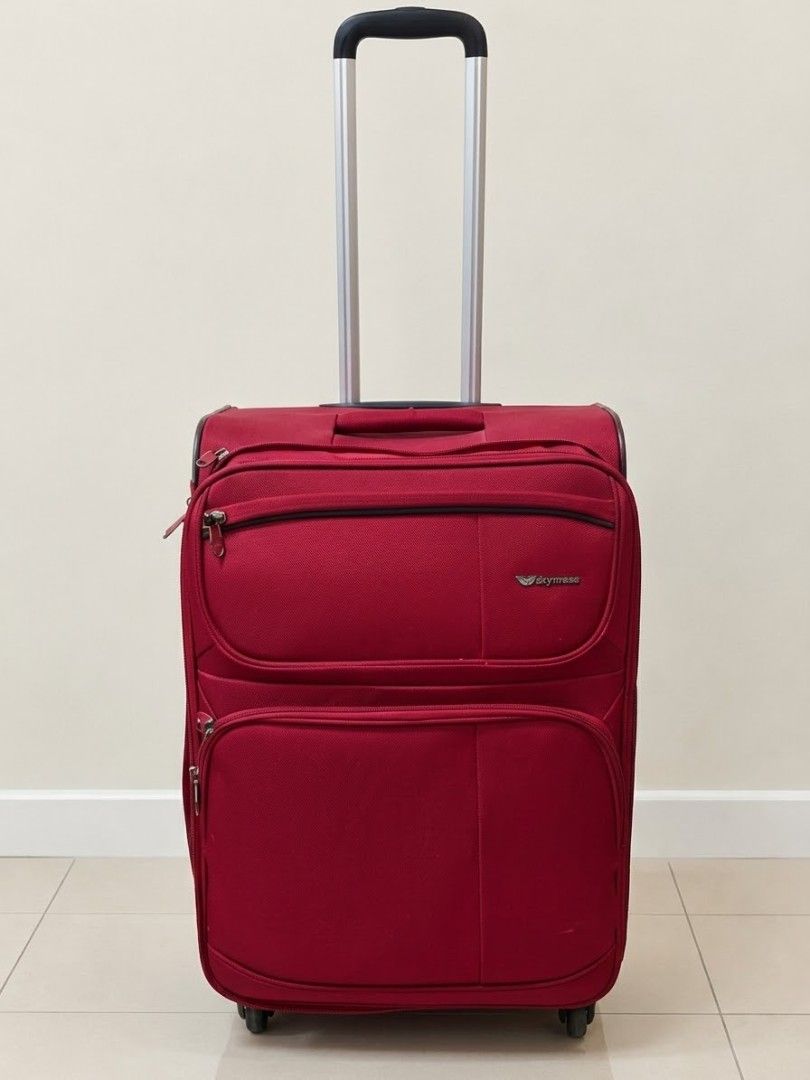 Sky Travel luggage (Category: Luggage) located in Mandaluyong City. Submitted by bisou_ph2 (Listing ID 1468816924, Image 1). Description: Medium size Check in luggage flaw: with white pain kayo na po bahala magtanggal. needs cleaning. Open for Pick up or Lalamove Location: Mandaluyong City.