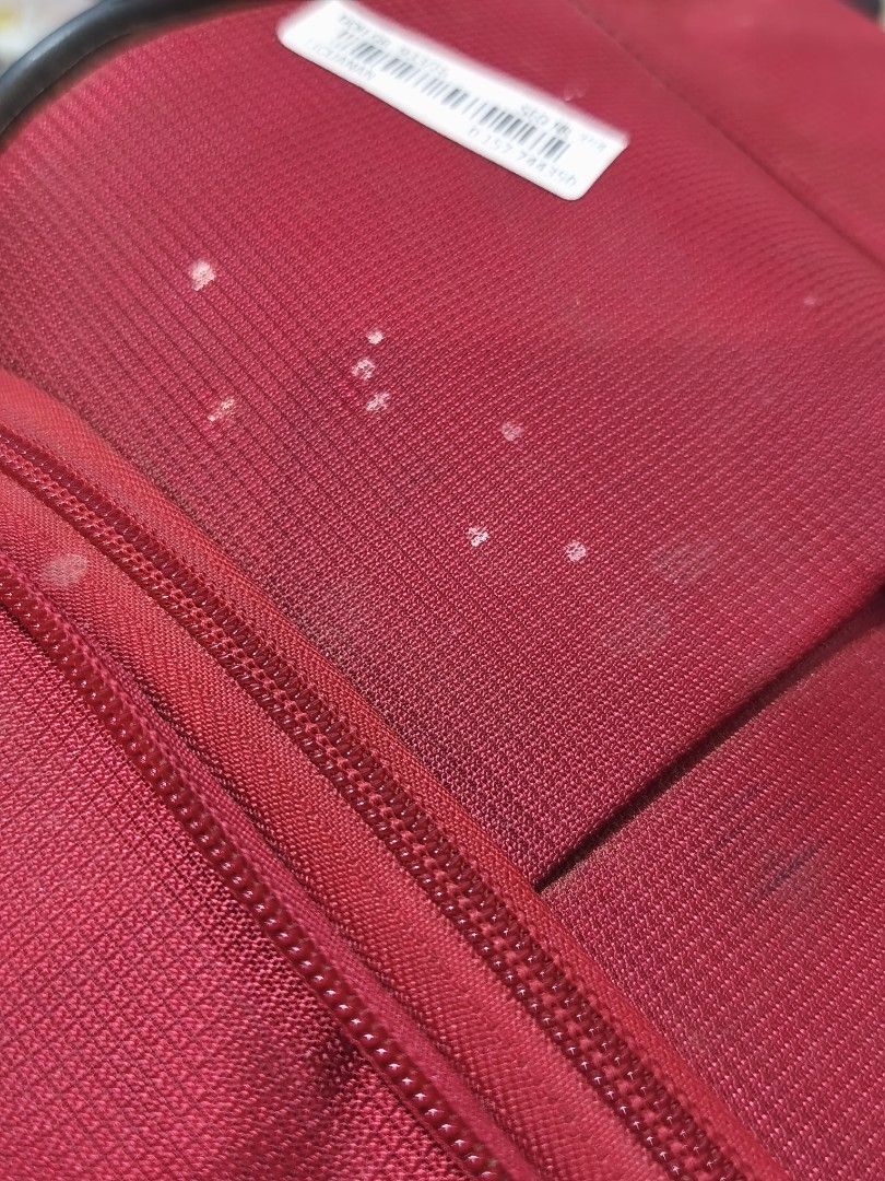 Sky Travel luggage (Category: Luggage) located in Mandaluyong City. Submitted by bisou_ph2 (Listing ID 1468816924, Image 3). Description: Medium size Check in luggage flaw: with white pain kayo na po bahala magtanggal. needs cleaning. Open for Pick up or Lalamove Location: Mandaluyong City.