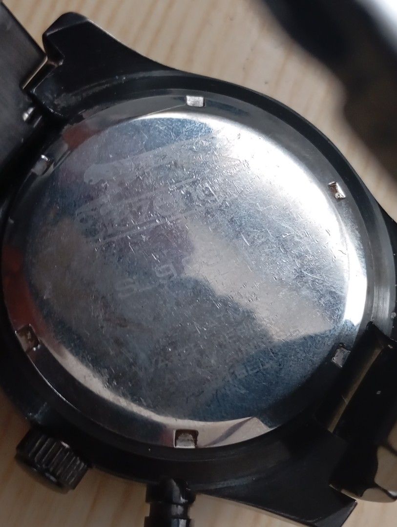 Slazenger chronograph (Category: Men's Watches) located in Las Pinas. Submitted by quick_deals_great_finds2 (Listing ID 1468756224, Image 2). Description: Original good working condition Quartz chronograph with battery 45mm big size fits wrist 7 inches.