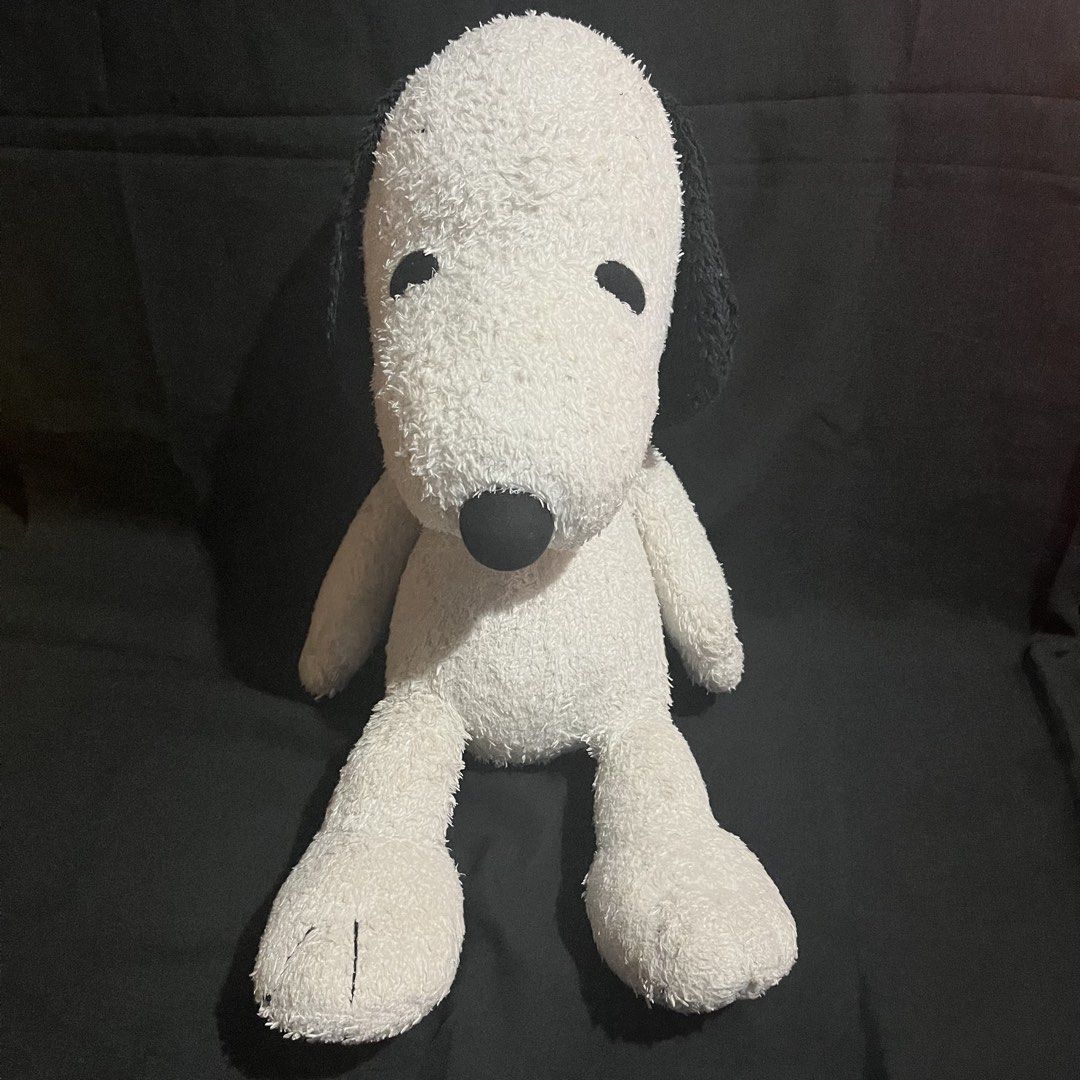 Snoopy Authentic Large Plushie (Category: Plushies & Soft Toys) located in Bulacan. Submitted by ayaeaun (Listing ID 1468746972, Image 1). Description: RFS : decluttering, need space..