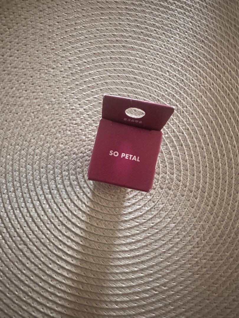 So Petal - Elf Sheer for It Blush Tint (Category: Makeup) located in Cordova. Submitted by cebumakeuponline (Listing ID 1468844892, Image 3). Description: .