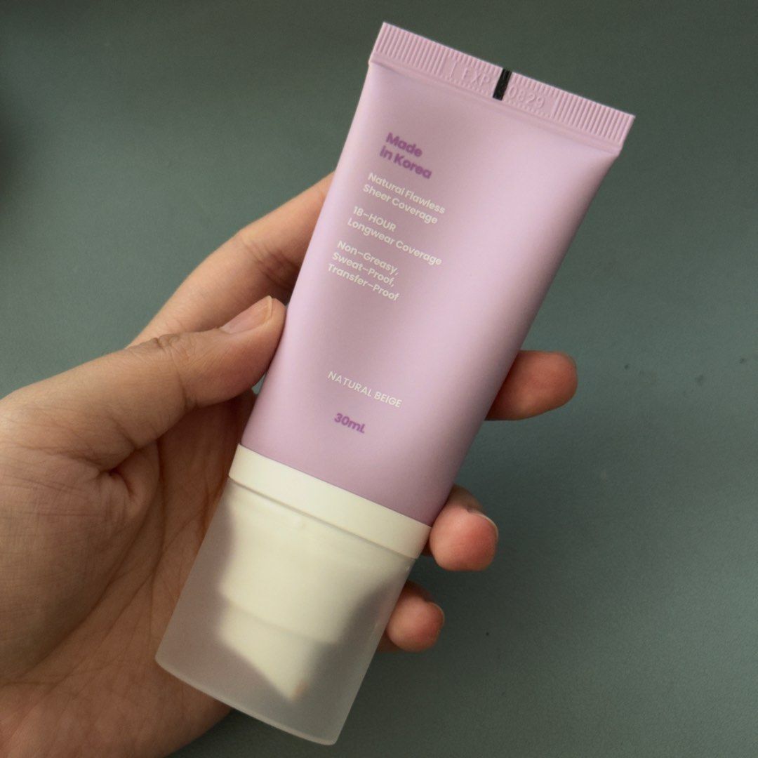 Sola Foundation Primer in Natural Beige (Category: Makeup) located in Manila. Submitted by makeupdeclutterph (Listing ID 1468736828, Image 2). Description: 💌 Selling my Sola Foundation Primer in Natural Beige for 300 pesos! Used once for swatching only RFS: Don't really use bases hehe.