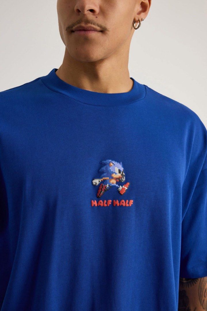SONIC Minimal HALF-HALF (Category: Tshirts & Polo Shirts ) located in Cavite. Submitted by handpickedshirts (Listing ID 1468798911, Image 3). Description: New, with hang tags Thick yet comfy fabric No backprint Actual photos XS (L28in W23in) M (L28in W25in).