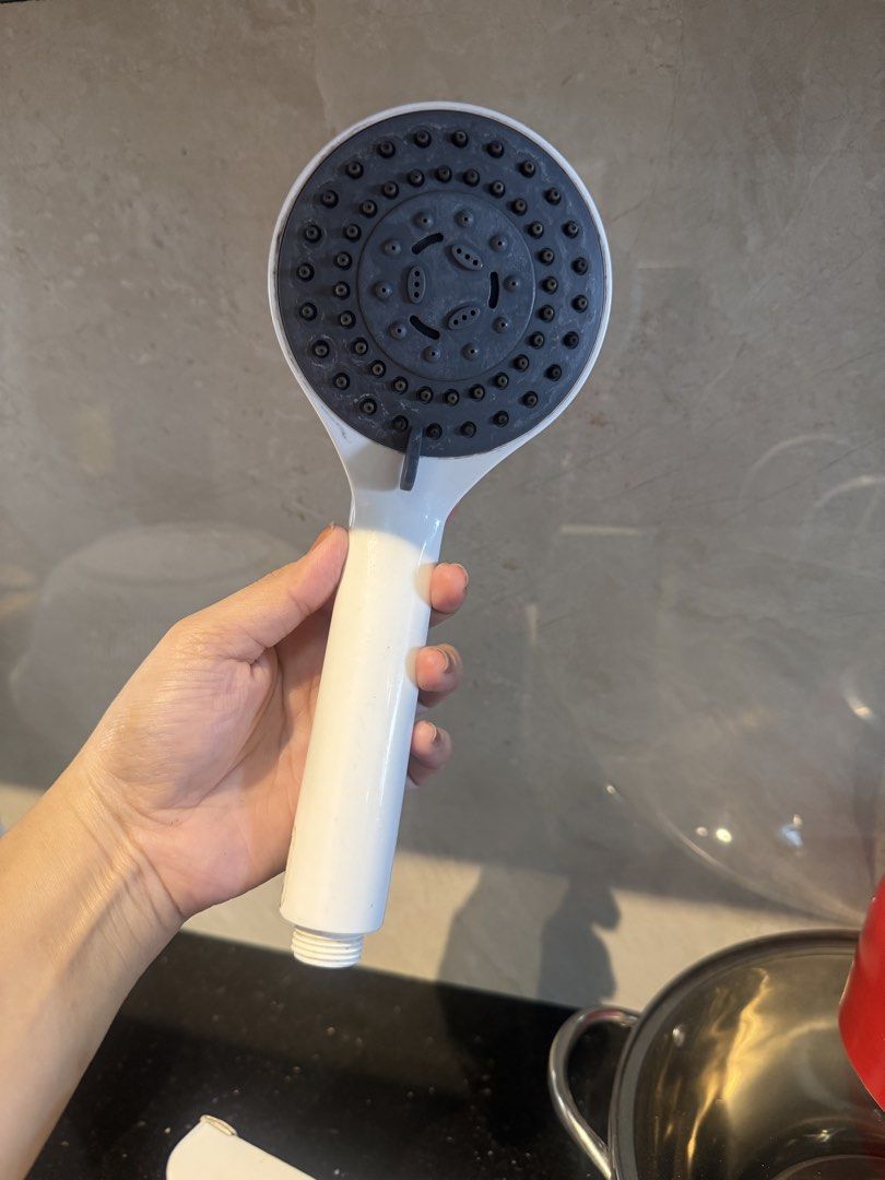 Stiebel Eltron Handheld Shower Head White (Category: Hair) located in Muntinlupa City. Submitted by Tins_preloved (Listing ID 1468743556, Image 3). Description: Stiebel Eltron Multi-Spray Shower Head Partner ng heater namin! 😉 5 spray settings for only ₱700 With free delta shower head Take all 700 pesos .