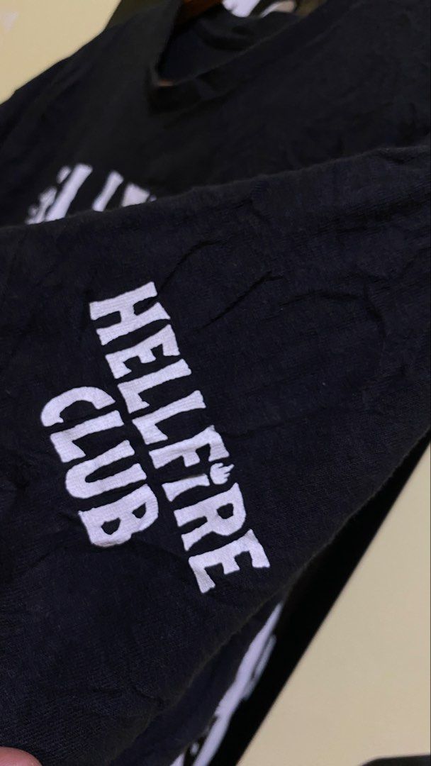 Stranger Things Hellfire Club (Category: Tshirts & Polo Shirts ) located in Tacurong. Submitted by styledtwice1999 (Listing ID 1468842384, Image 3). Description: Hellfire Club Stranger things 🔥 Medium To Large Fittings Condition : 10/10🔥 Dm for more closer shots and Actual Dimes💎.